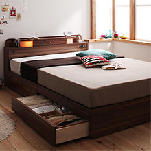 豊富な機能で快適ベッドライフ 照明・コンセント付き収納ベッド(ダブル)