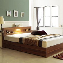 温もりに癒される寝室に LEDライト・コンセント付き収納ベッド (セミダブル)