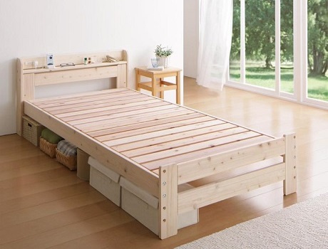 無垢の優しさに包まれて 棚・コンセント付純国産天然木すのこベッド
