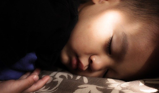 布団は掛ける 掛けない 冬の子供の睡眠問題ズバッと解決します
