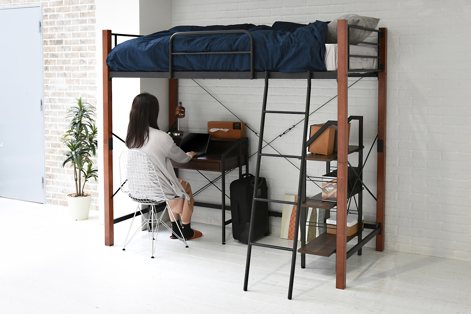 ベッド下に机を置いて作業空間に！おすすめのロフトベッド5選