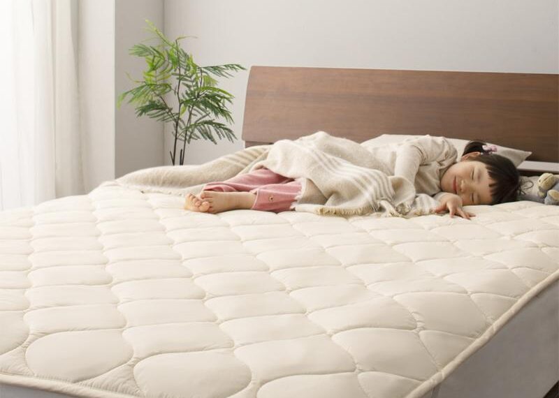 睡眠の質も高まる「羊毛布団」！その特徴とお手入れ方法とは