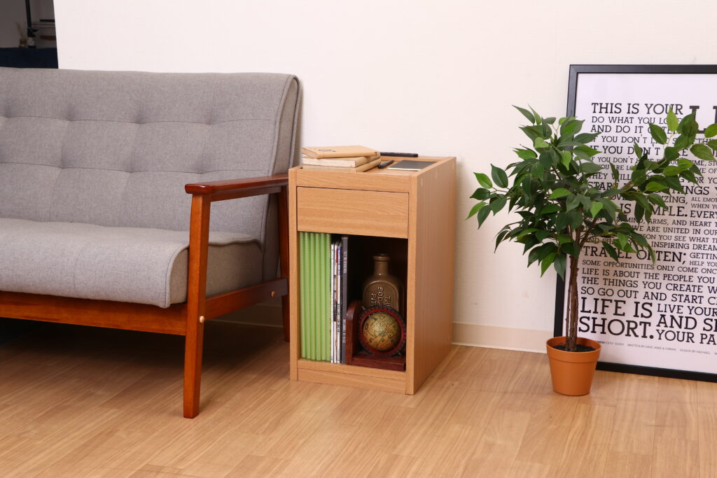 ベッドサイドテーブルのおすすめ7選！失敗しない選び方も解説