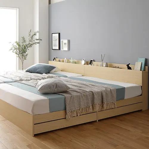 高級感ある木目加工 連結可能 棚・コンセント付き収納ベッド (シングル)