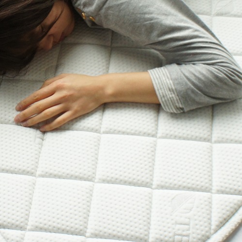 いままでの眠りの質を劇的に変える テンセル低反発ベッドパッド