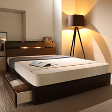 オシャレが際立つ フランスベッド製 照明・棚付 引出し収納ベッド (シングル)