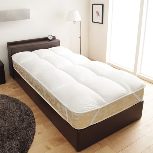 包み込むような柔らかさ リッチホワイト寝具 ベッドパッド