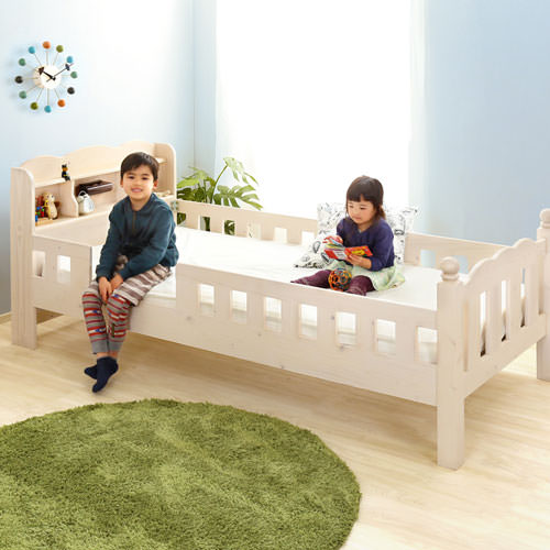お子様と楽しみながら使う サイドフレーム付きシングルベッド