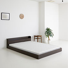 部屋に開放感を生み出すロースタイルデザイン ベッドフレーム ダブル