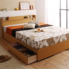 ナチュラルスタイル&シンプルデザイン コンセント付き収納ベット(シングルベッド)