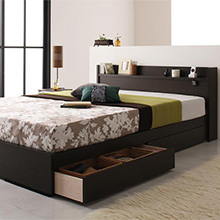 重厚スタイル&シンプルデザイン コンセント付き収納ベット(シングルベッド)