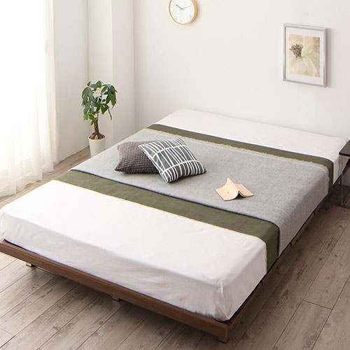 どっしりと且つお部屋は広々 頑丈デザインすのこベッド ロング (ダブル)