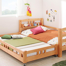 お子様の成長に合わせた使い方ができる 棚付き親子2段ベッド