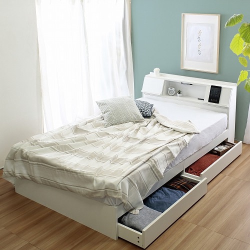 使い勝手のいい快適な寝室 USB付き多機能ベッド(セミダブル)