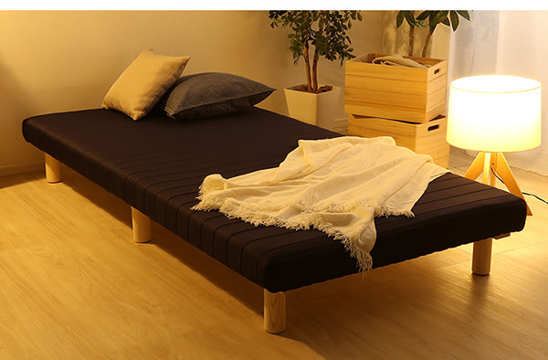 安定感のある天然木脚 脚付きウレタンロールマットレスベッド (セミ 