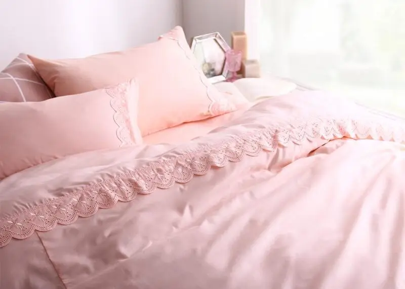 女の子の永遠の憧れ♡ピンク×ホワイトで作る大人可愛い寝室