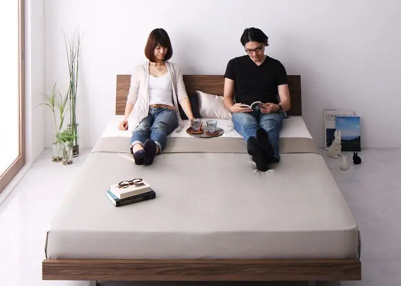 キングサイズより大きいベッドが欲しい！【人気の大きいベッド】